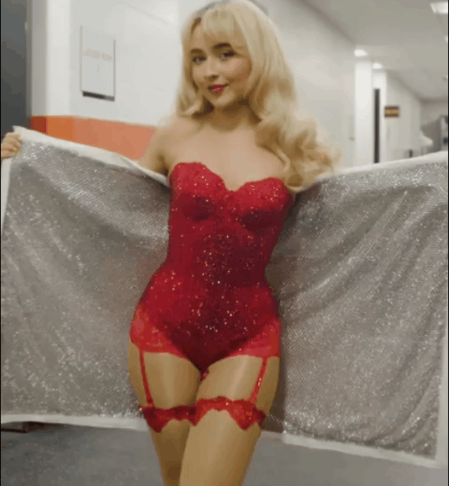Sabrina Carpenter Catches You Jerking Off To Her