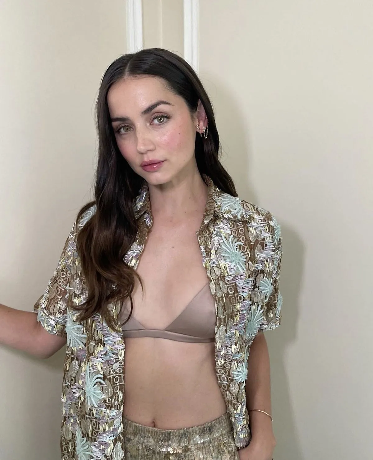 Ana de Armas Repays You