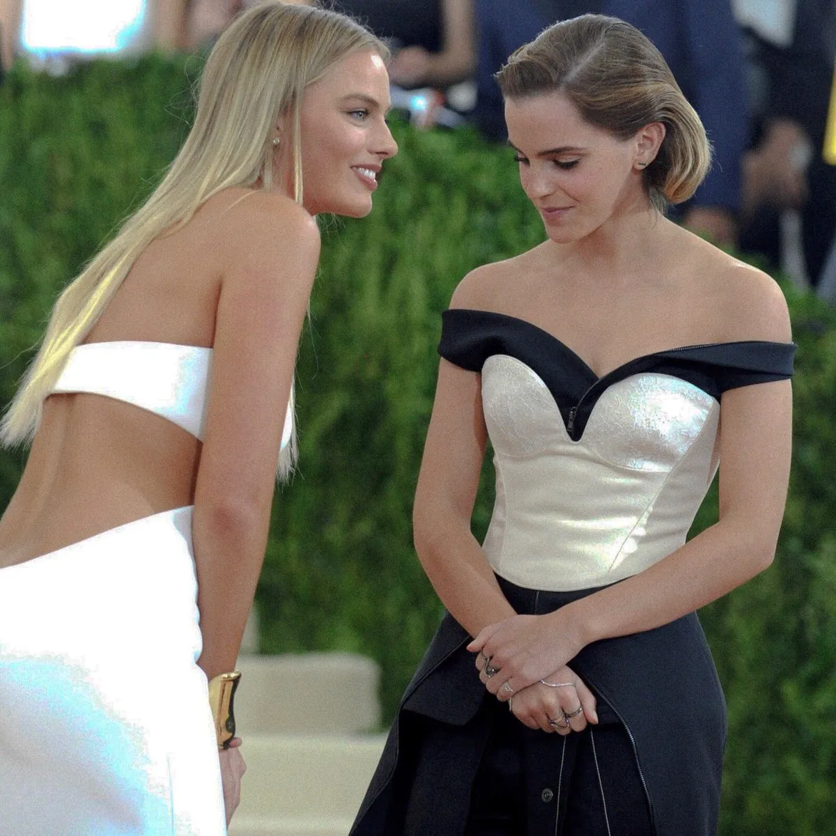 [L] A threesome with Emma Watson and Margot Robbie