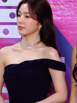 [M] (kpop)Travel to Red Velvet Irene's Dungeon. (Heels/Boots Licking, Puppy Play, Feminization, CBT)