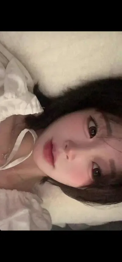 SEXY ASIAN GIRL
