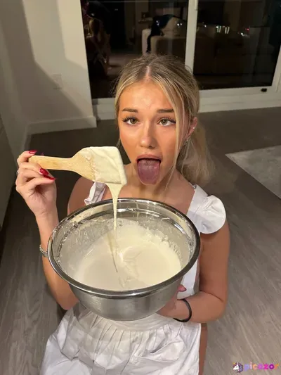 Slutty Busty Slideshow